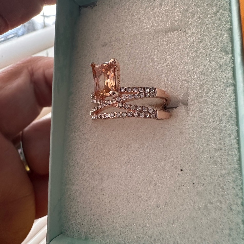 Rose Gold Crystal Accent Ring with beautiful gemstone - Picture 12 of 14
